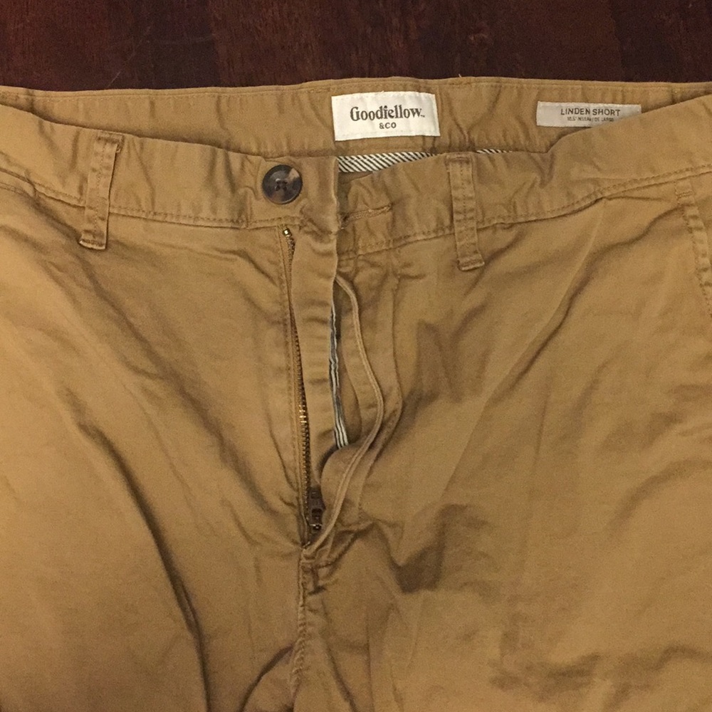 Goodfellow khaki shorts (34)